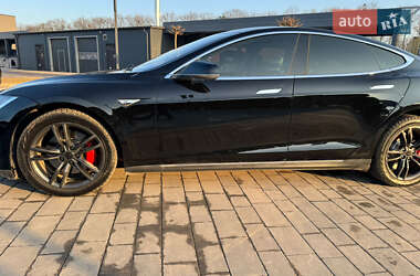 Лифтбек Tesla Model S 2014 в 