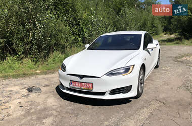 Лифтбек Tesla Model S 2016 в 