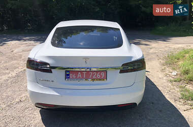 Лифтбек Tesla Model S 2016 в 