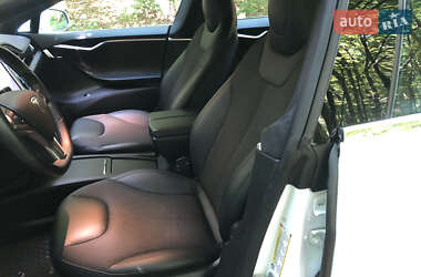 Лифтбек Tesla Model S 2016 в 