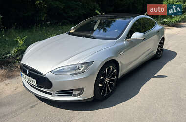 Лифтбек Tesla Model S 2013 в Умани