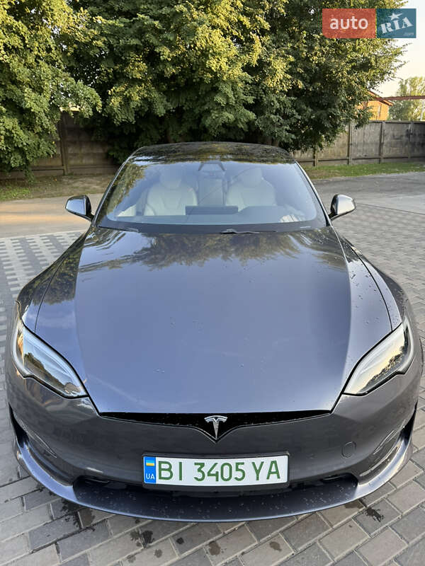 Лифтбек Tesla Model S 2021 в Пирятине