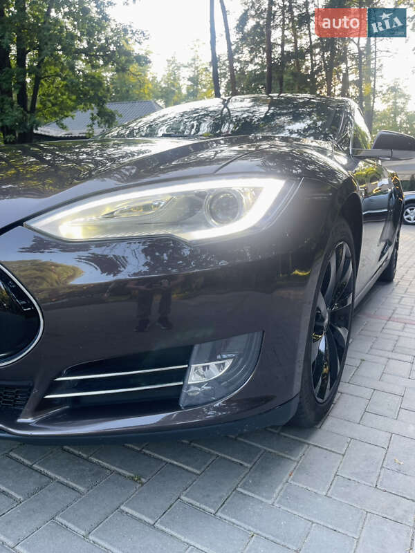 Ліфтбек Tesla Model S 2013 в Луцьку фото 15 Ліфтбек Tesla Model S 2013 в Луцьку