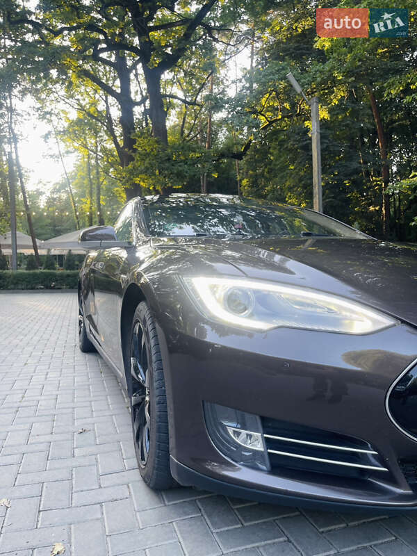 Ліфтбек Tesla Model S 2013 в Луцьку фото 16 Ліфтбек Tesla Model S 2013 в Луцьку