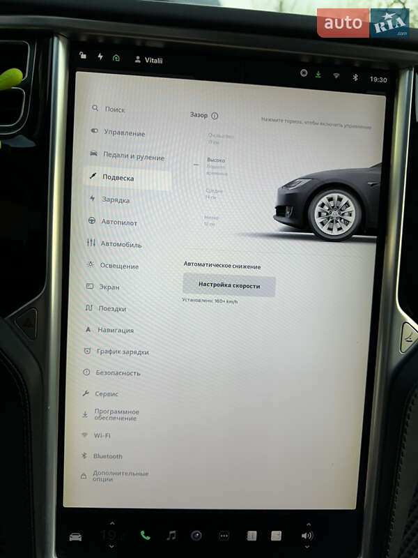 Лифтбек Tesla Model S 2018 в Киеве