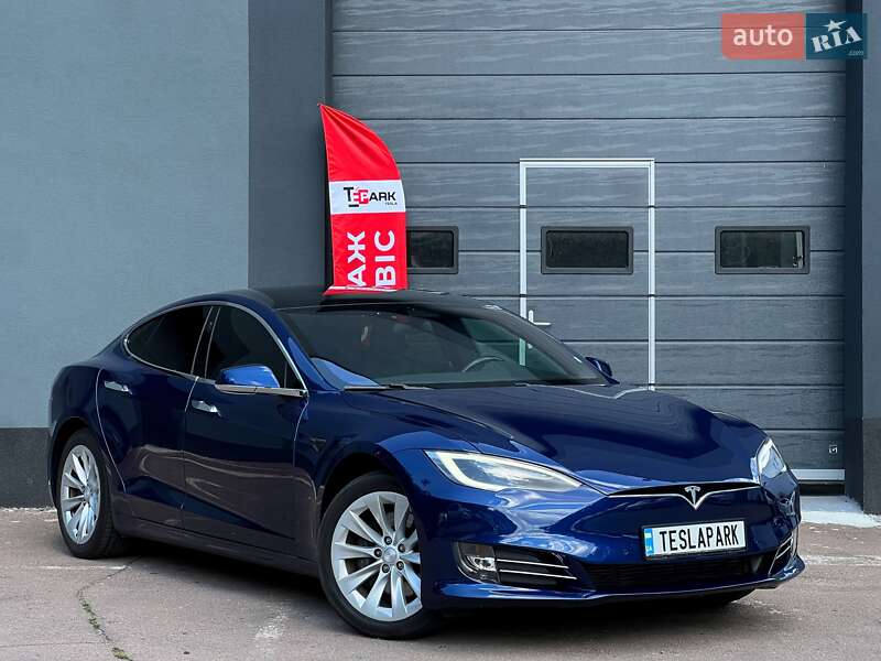 Tesla Model S 2017