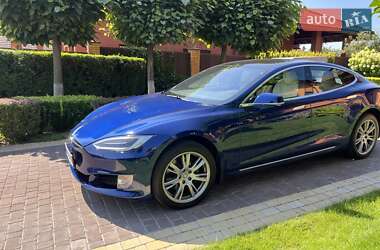 Лифтбек Tesla Model S 2020 в Виннице