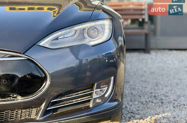 Ліфтбек Tesla Model S 2015 в 
