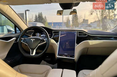 Ліфтбек Tesla Model S 2015 в 