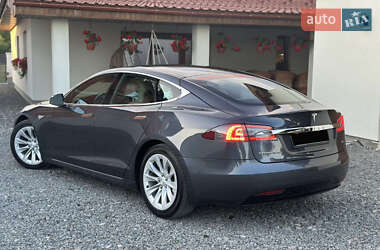 Лифтбек Tesla Model S 2016 в 
