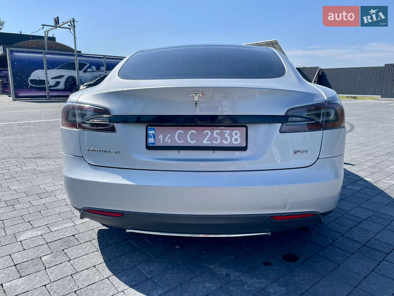 Лифтбек Tesla Model S 2013 в Самборе