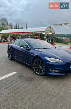 Лифтбек Tesla Model S 2017 в 