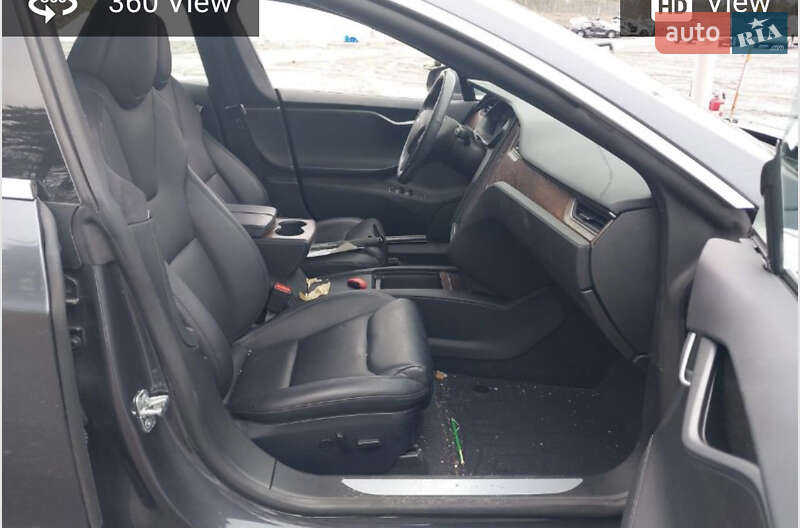 Лифтбек Tesla Model S 2020 в Киеве