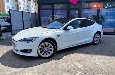Лифтбек Tesla Model S 2018 в 