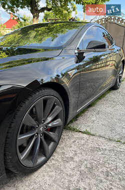 Лифтбек Tesla Model S 2015 в Обухове
