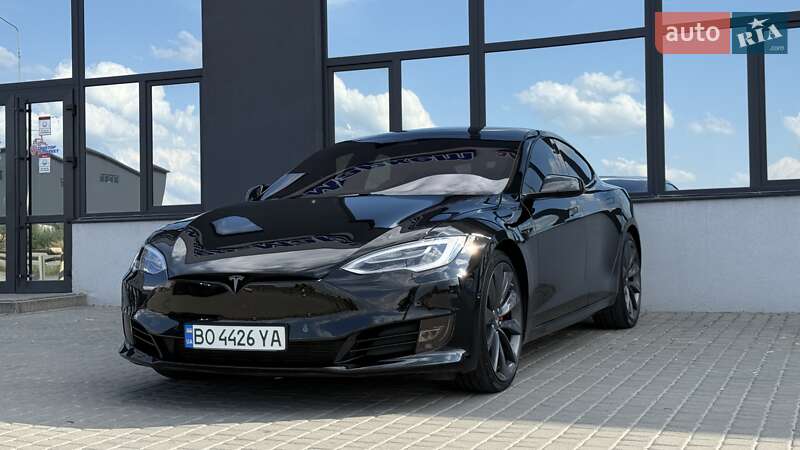 Лифтбек Tesla Model S 2019 в Тернополе