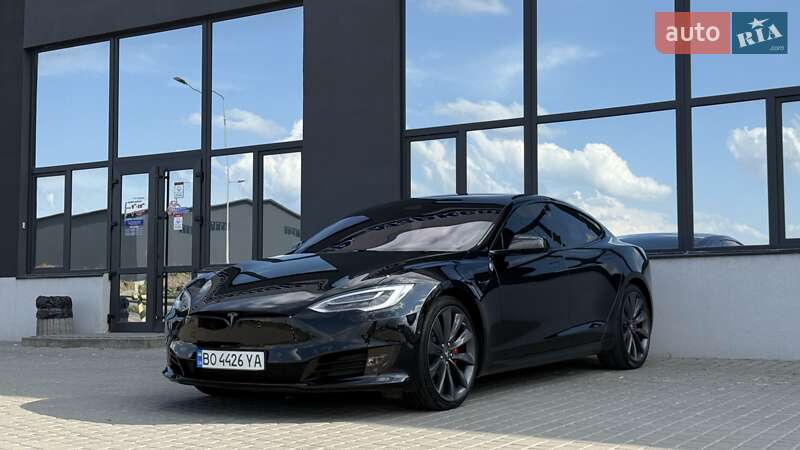 Лифтбек Tesla Model S 2019 в Тернополе