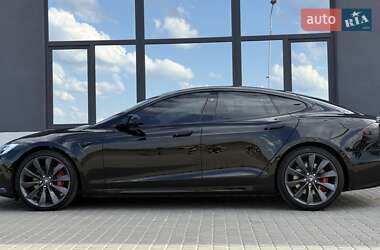 Лифтбек Tesla Model S 2019 в 