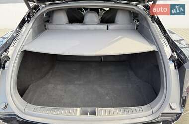 Лифтбек Tesla Model S 2019 в 
