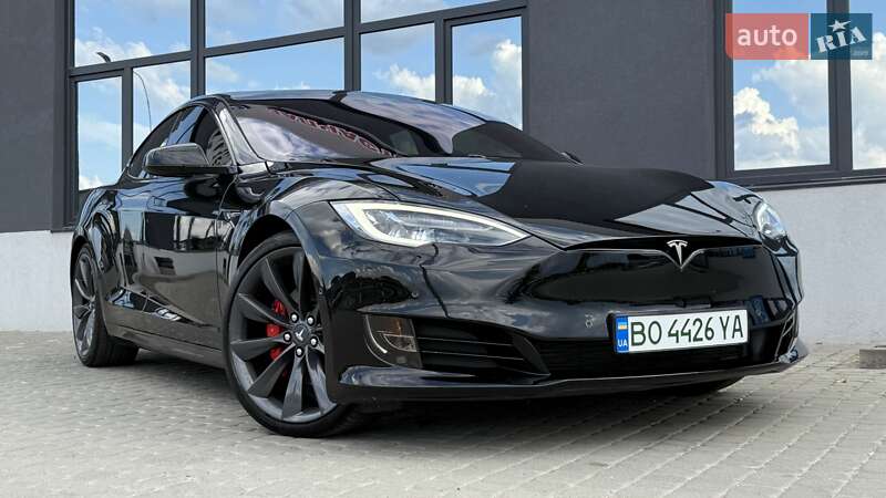 Лифтбек Tesla Model S 2019 в Тернополе