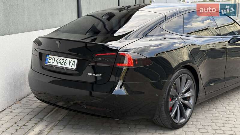 Лифтбек Tesla Model S 2019 в Тернополе