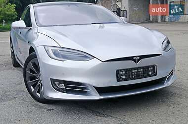Ліфтбек Tesla Model S 2018 в 