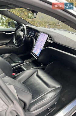Лифтбек Tesla Model S 2015 в 