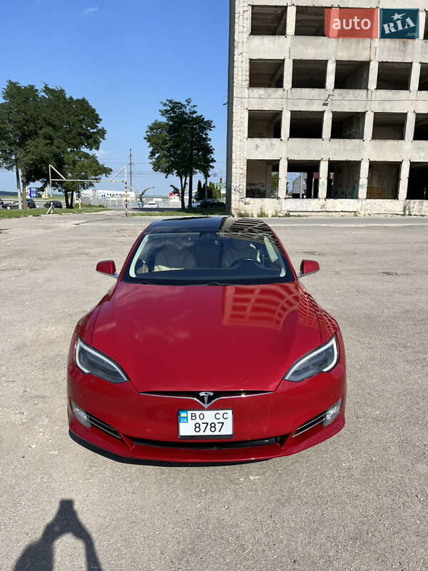 Tesla Model S 2017
