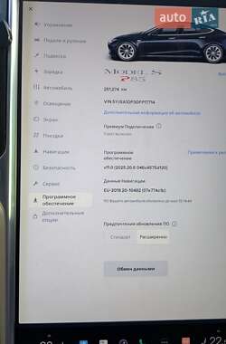 Лифтбек Tesla Model S 2013 в 