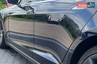 Лифтбек Tesla Model S 2014 в 