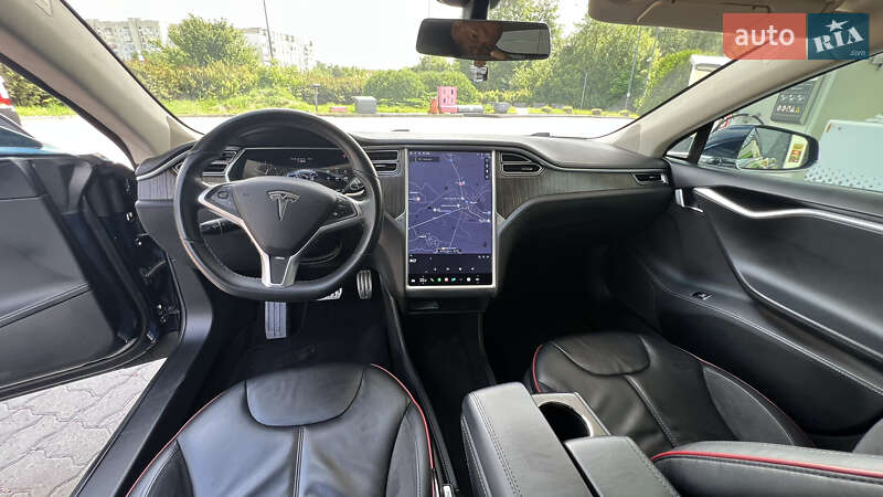 Лифтбек Tesla Model S 2014 в Дрогобыче