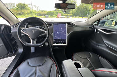 Лифтбек Tesla Model S 2014 в 