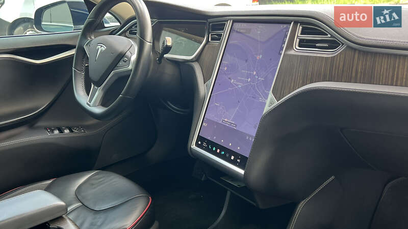 Лифтбек Tesla Model S 2014 в Дрогобыче