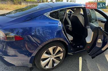 Лифтбек Tesla Model S 2020 в 