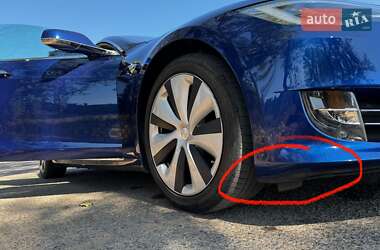 Лифтбек Tesla Model S 2020 в 