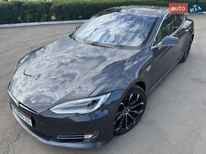 Ліфтбек Tesla Model S 2016 в Кам'янському фото 4 Ліфтбек Tesla Model S 2016 в Кам'янському