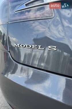 Лифтбек Tesla Model S 2016 в Каменском
