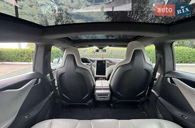 Лифтбек Tesla Model S 2016 в Каменском