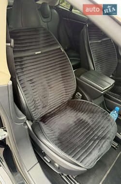 Лифтбек Tesla Model S 2013 в 