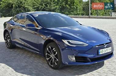 Ліфтбек Tesla Model S 2016 в Миколаєві