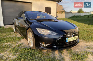 Лифтбек Tesla Model S 2013 в 
