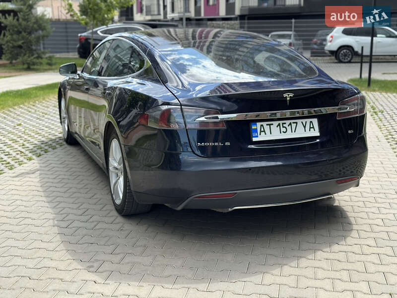 Лифтбек Tesla Model S 2014 в Ивано-Франковске
