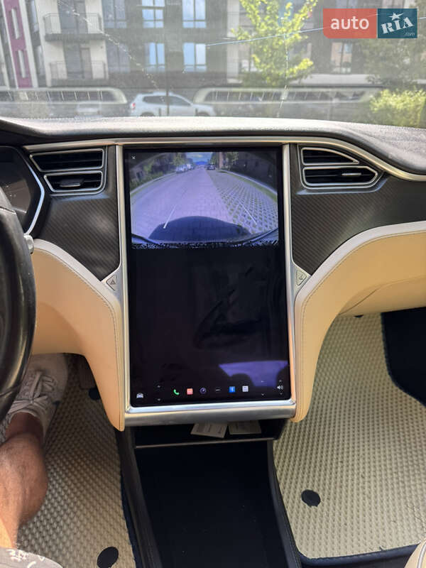 Лифтбек Tesla Model S 2014 в Ивано-Франковске