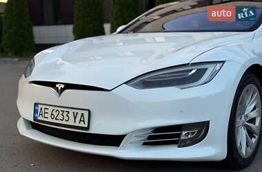 Ліфтбек Tesla Model S 2016 в 
