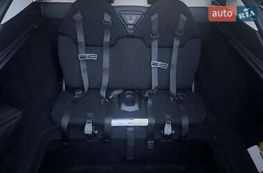 Лифтбек Tesla Model S 2016 в 