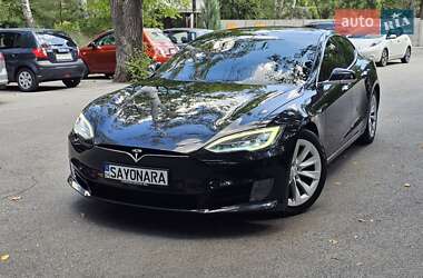 Лифтбек Tesla Model S 2017 в 