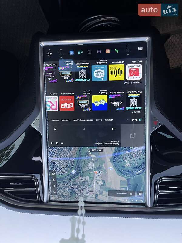 Лифтбек Tesla Model S 2013 в Мукачево