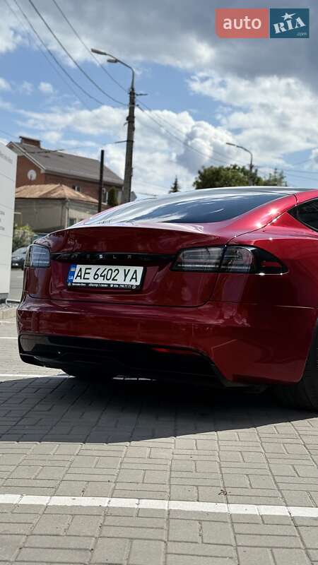 Лифтбек Tesla Model S 2023 в Днепре