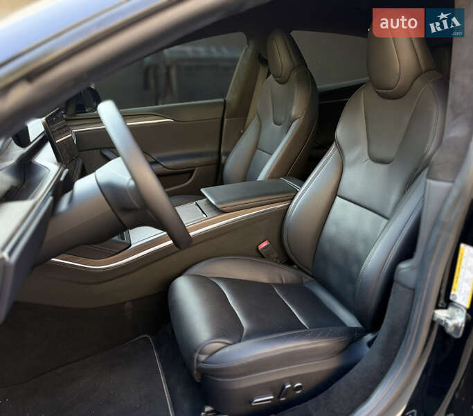 Лифтбек Tesla Model S 2021 в Харькове