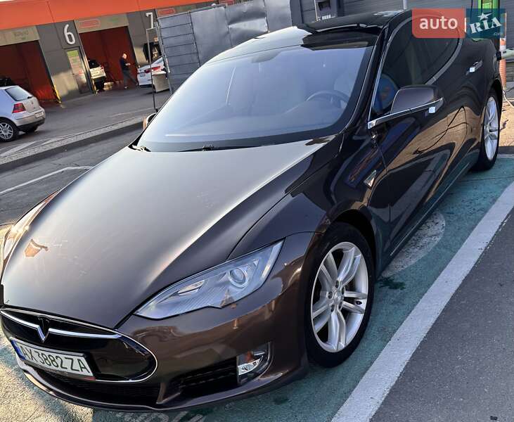 Лифтбек Tesla Model S 2013 в Харькове